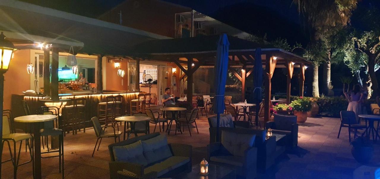 Phivos Hotel Палеокастрица Екстериор снимка