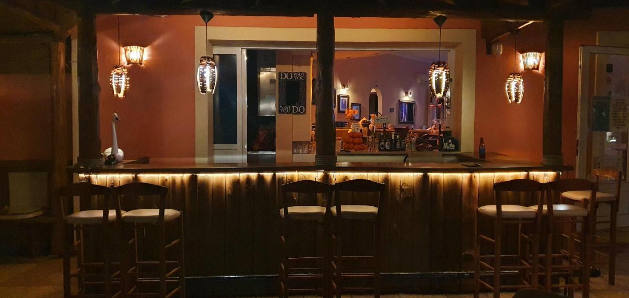 Phivos Hotel Палеокастрица Екстериор снимка